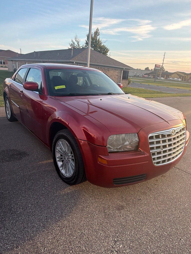 Used 2008 Chrysler 300 LX RWD image 2