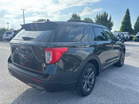 Used 2022 Ford Explorer XLT w/ Equipment Group 202A RWD image 5