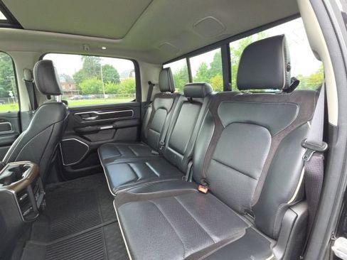 Used 2022 RAM 1500 Laramie AWD/4WD image 11
