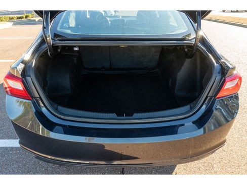 Used 2023 Chevrolet Malibu LT image 15