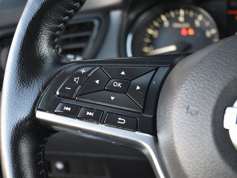 Used 2021 Nissan Rogue Sport SV w/ Technology Package image 22