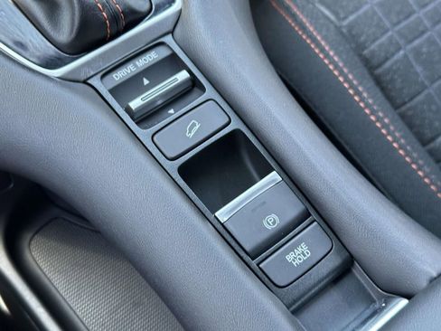 Certified 2025 Honda HR-V Sport image 28
