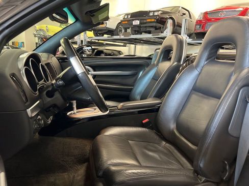 Used 2003 Chevrolet SSR w/ Preferred Equipment Group image 11