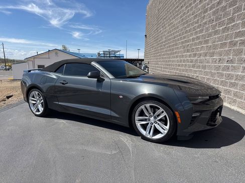 Used 2018 Chevrolet Camaro SS w/ LPO RS/SS Interior Package RWD image 1