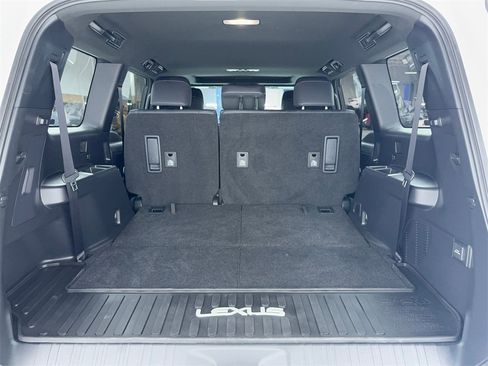 Used 2025 Lexus GX 550 w/ Accessory Package (2T) image 12