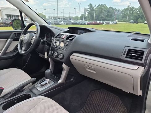 Used 2014 Subaru Forester 2.5i Premium w/ All-Weather Package AWD/4WD image 35