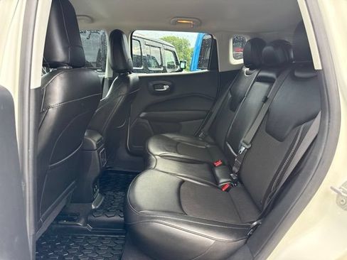 Used 2021 Jeep Compass Latitude w/ Convenience Group AWD/4WD image 12