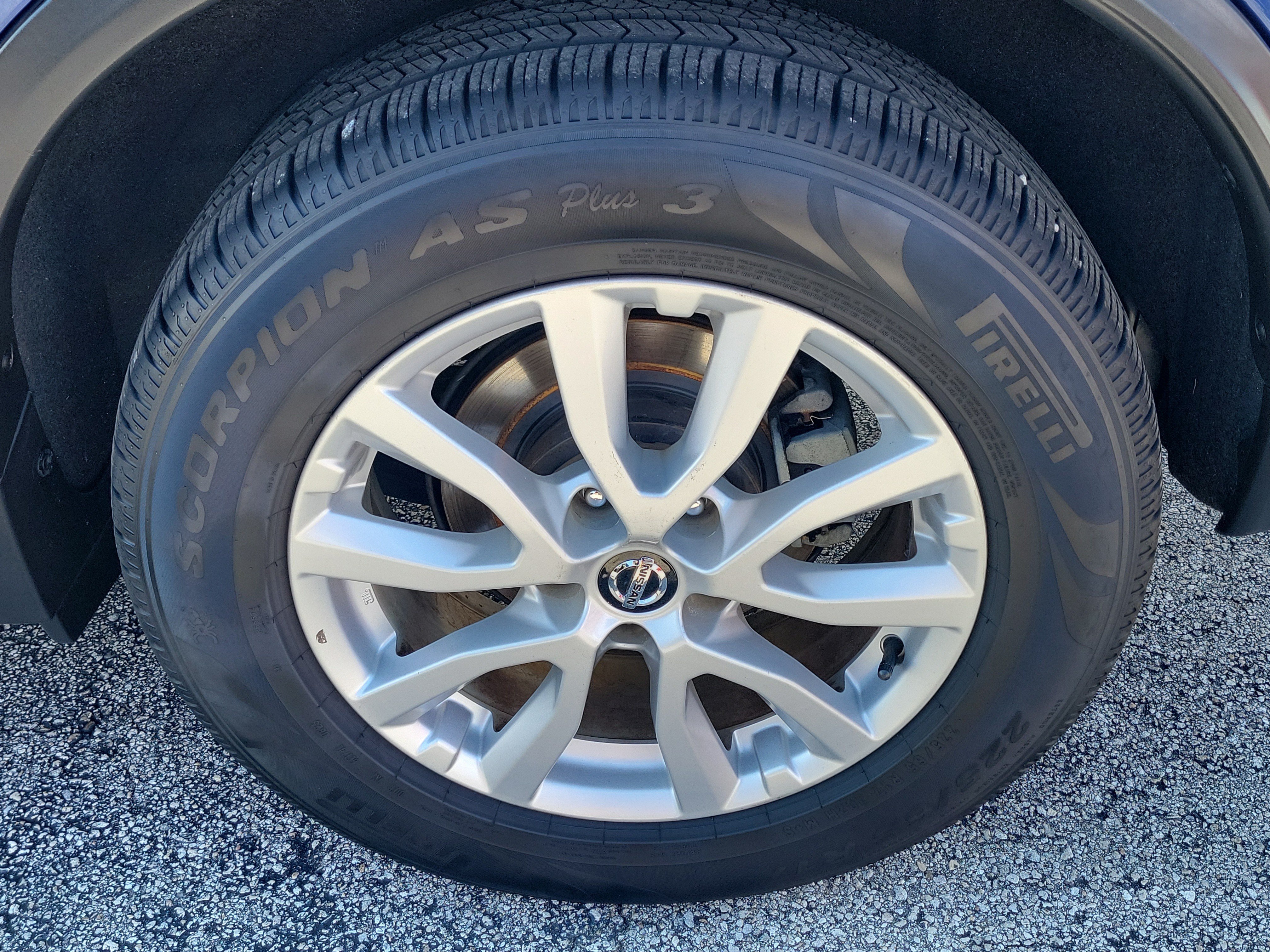 Certified 2020 Nissan Rogue SV FWD image 10