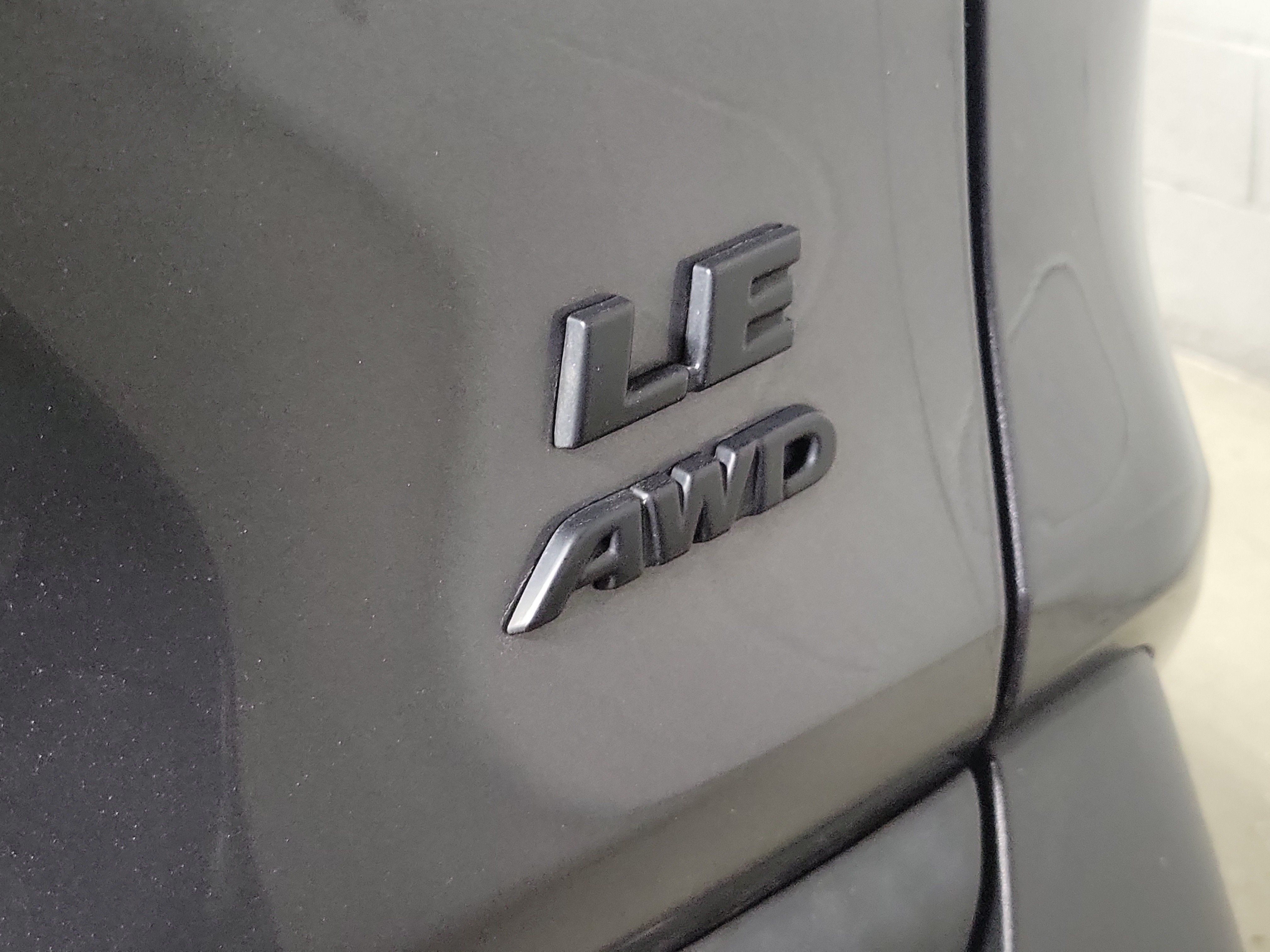 Used 2023 Toyota RAV4 LE AWD/4WD image 8