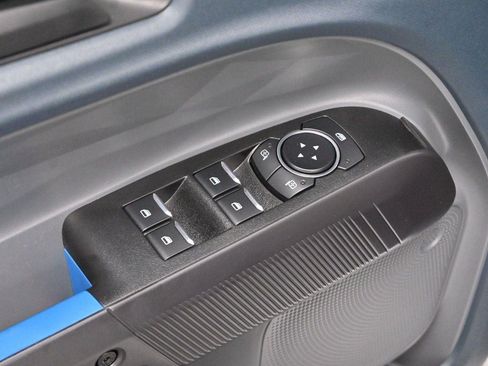 Used 2025 Ford Maverick Lobo AWD/4WD image 11