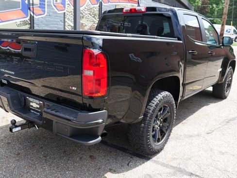 Used 2022 Chevrolet Colorado Z71 w/ Z71 Midnight Edition AWD/4WD image 33