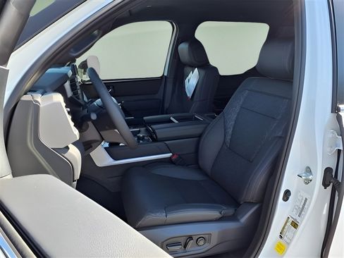 New 2025 Toyota Tundra Limited image 4