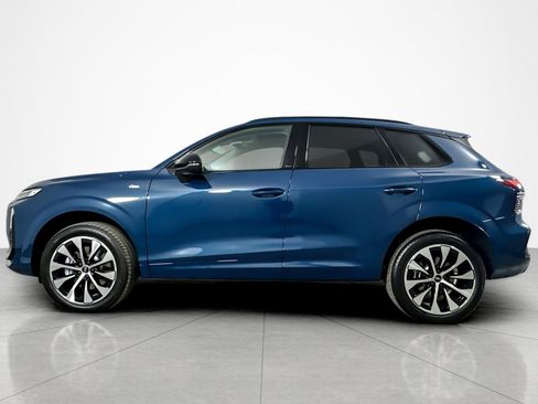New 2026 Audi Q3 quattro 2.0T AWD/4WD image 3