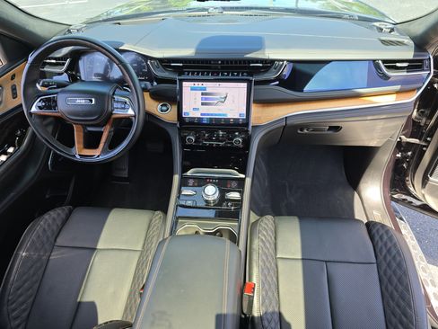 Used 2023 Jeep Grand Cherokee L Summit AWD/4WD image 37