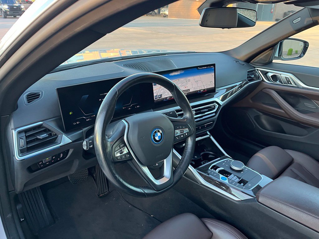 Used 2023 BMW i4 eDrive40 w/ Premium Package RWD image 11
