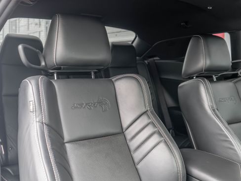 Used 2019 Dodge Challenger SRT Hellcat w/ Laguna Leather Package RWD image 33
