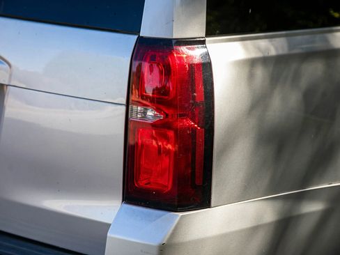 Used 2016 Chevrolet Suburban LTZ AWD/4WD image 11