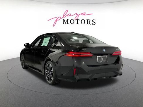 New 2026 BMW 530i xDrive w/ M Sport Package AWD/4WD image 4