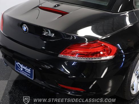 Used 2011 BMW Z4 sDrive30i image 24