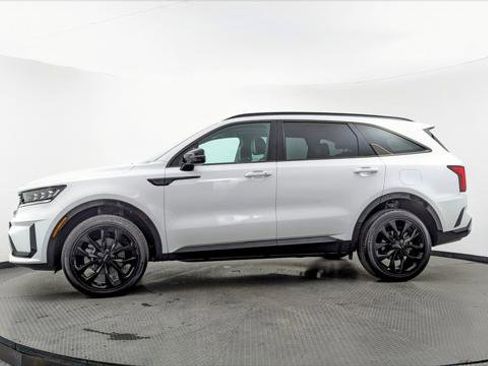 Used 2022 Kia Sorento SX image 3