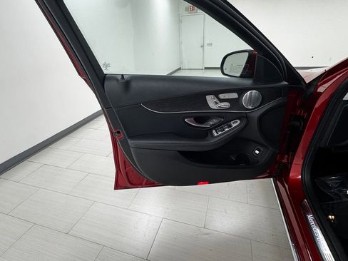 Used 2021 Mercedes-Benz C 300 4MATIC Sedan image 9