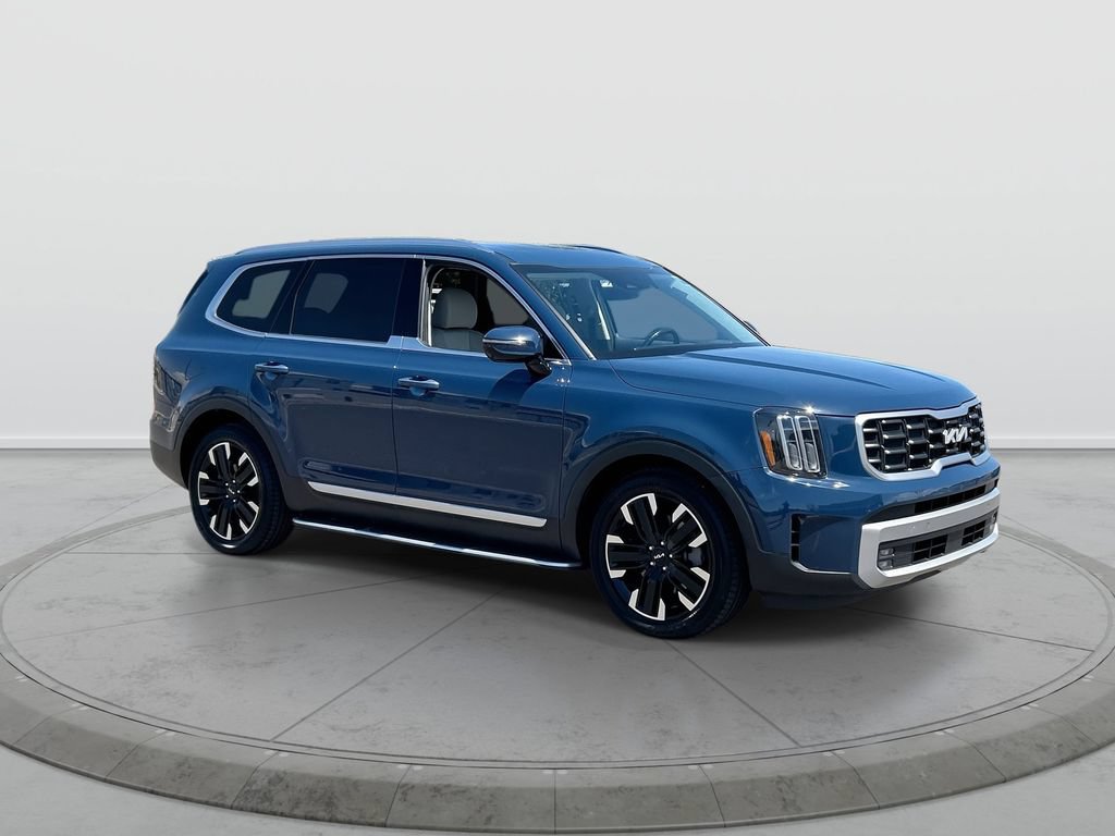 Used 2023 Kia Telluride SX Prestige AWD/4WD image 2