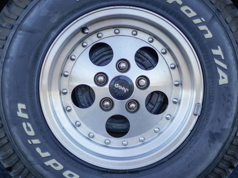 Used 1991 Jeep Wrangler Renegade image 69