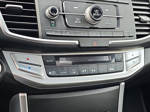 Used 2013 Honda Accord EX image 16