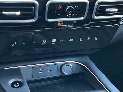 New 2026 Nissan Sentra SV w/ SV Convenience Package FWD image 33