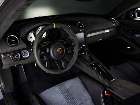 Used 2023 Porsche 718 Cayman GT4 RS RWD image 16