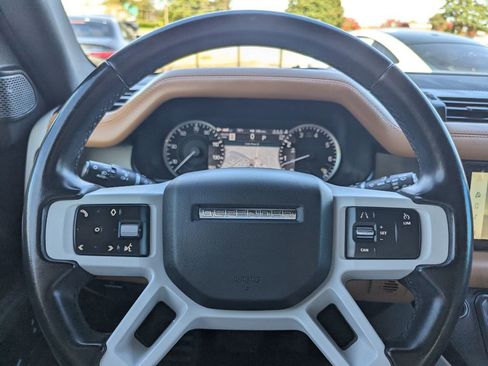 Used 2023 Land Rover Defender 110 X-Dynamic SE image 24