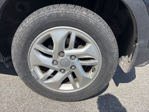 Used 2020 Hyundai Venue SEL w/ Convenience Package FWD image 10
