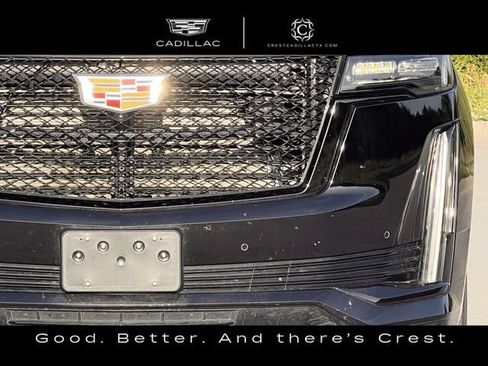 Used 2024 Cadillac Escalade ESV Sport w/ Touring Package AWD/4WD image 11