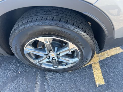 Used 2025 Chevrolet Blazer LT w/ Convenience Package AWD/4WD image 6