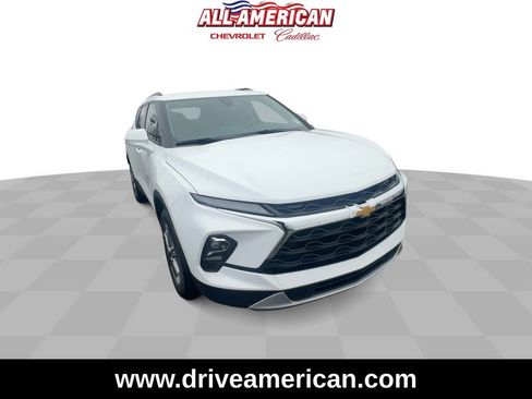Used 2024 Chevrolet Blazer LT w/ Convenience Package image 3