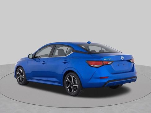 Used 2025 Nissan Sentra SV FWD image 4