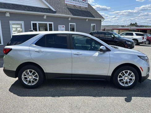 Used 2022 Chevrolet Equinox LT image 6