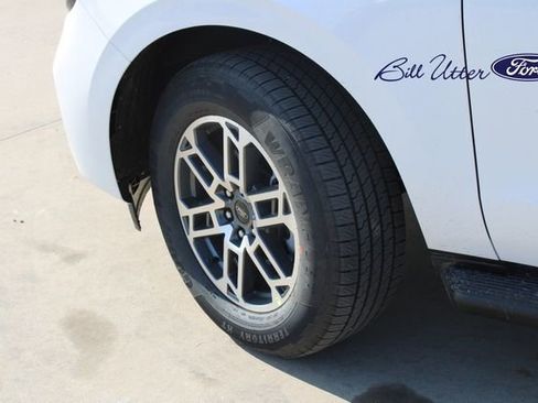 New 2026 Ford Expedition Active image 5