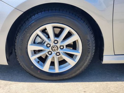 Certified 2025 Toyota Camry LE image 9