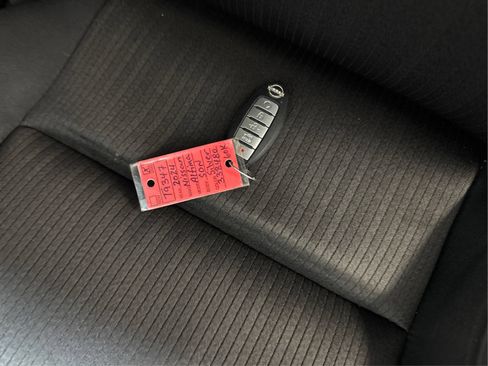 Used 2024 Nissan Altima 2.5 SV FWD image 25