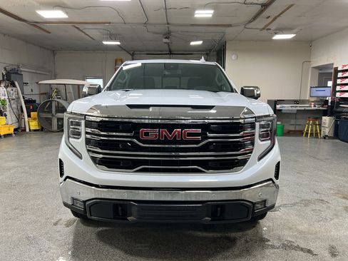 New 2026 GMC Sierra 1500 SLT w/ SLT Premium Plus Package AWD/4WD image 8