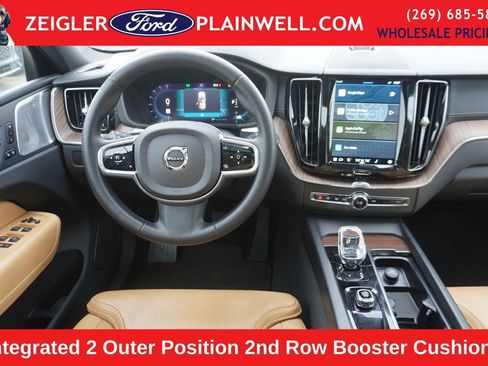 Used 2023 Volvo XC60 B5 Ultimate image 14