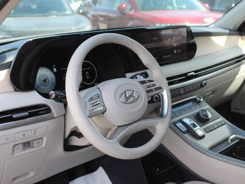 Used 2023 Hyundai Palisade Limited w/ Cargo Package FWD image 12