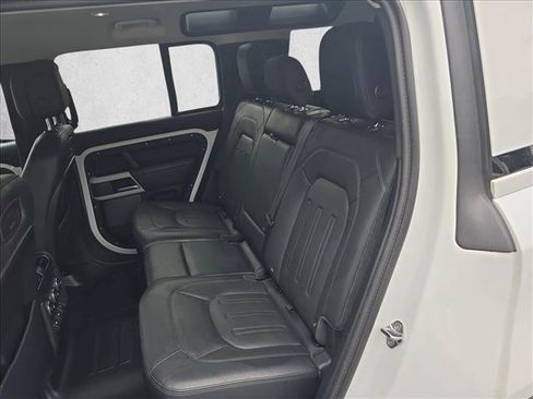 Used 2020 Land Rover Defender 110 HSE AWD/4WD image 14