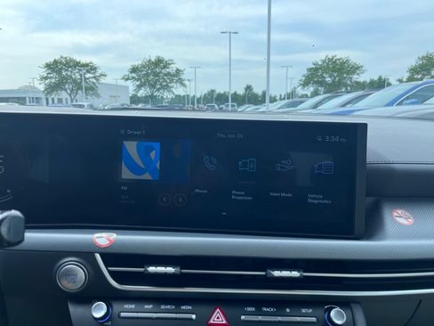 Used 2025 Hyundai Sonata SEL FWD image 13