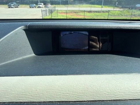 Used 2014 Toyota Sienna LE FWD image 21