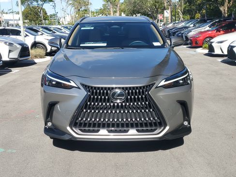 Used 2022 Lexus NX 250 FWD image 2