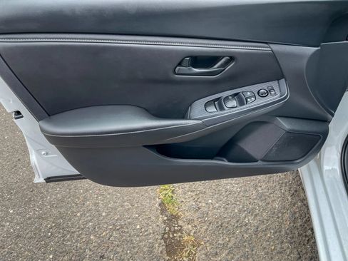 Used 2024 Nissan Sentra S FWD image 10