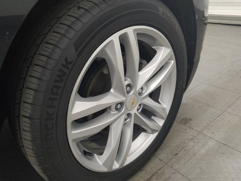 Used 2021 Chevrolet Equinox LS w/ LS Convenience Package FWD image 31