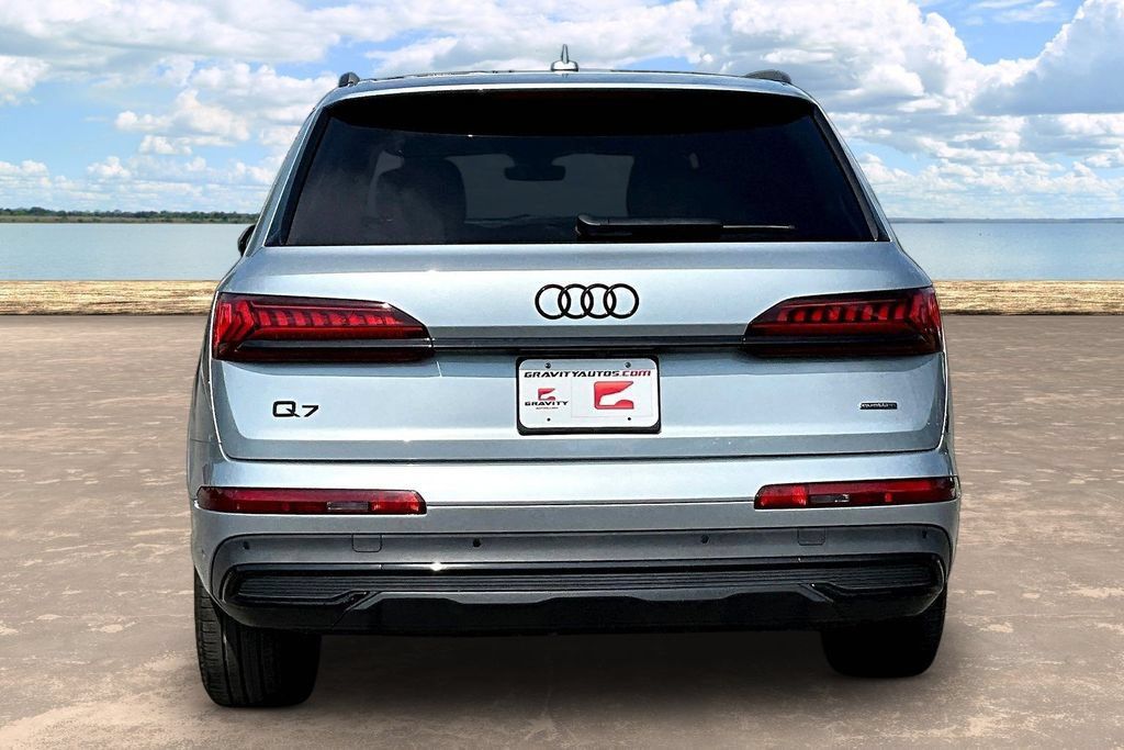 Used 2023 Audi Q7 2.0T Premium Plus w/ Premium Plus Package AWD/4WD image 5
